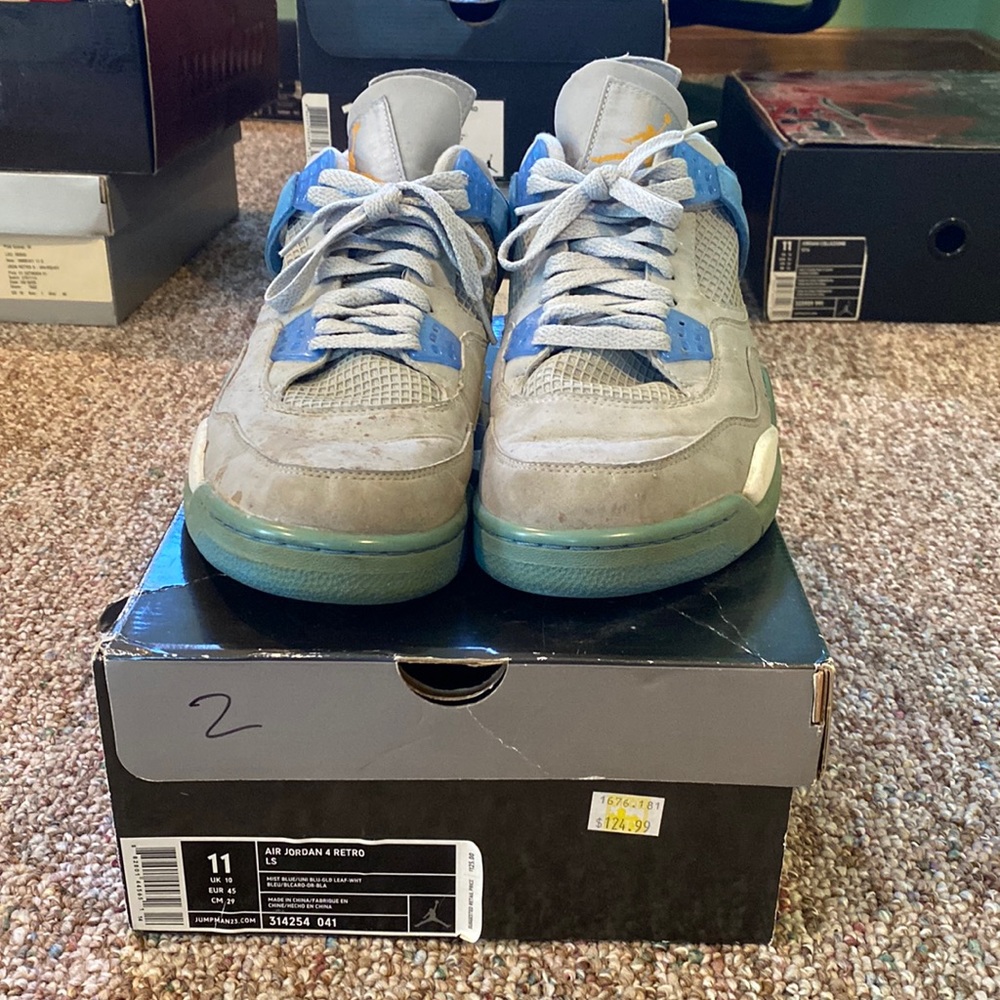 Air Jordan 4